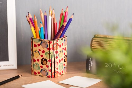 Krea-Wood nyírfából kézzel készült írószertartó baglyos motívummal