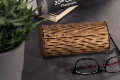 Krea-Wood wooden handmade glasses case with magnet. Made by oak wood, brown colour